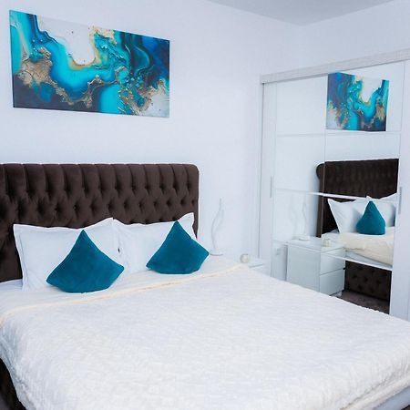 Elysian Urbanscape Brown, 2 Rooms, Near Bucharest Chiajna ภายนอก รูปภาพ