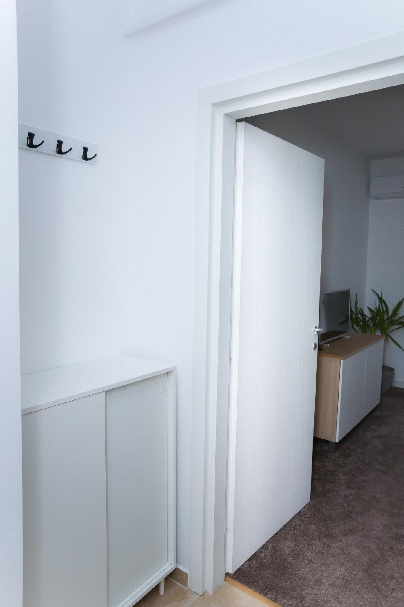 Elysian Urbanscape Brown, 2 Rooms, Near Bucharest Chiajna ภายนอก รูปภาพ